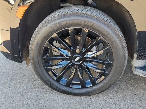 Used 2022 Cadillac Escalade Premium Luxury w/ LPO, Floor Liner Package image 7