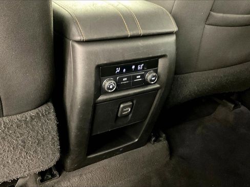 Used 2019 Chevrolet Traverse LS FWD image 10