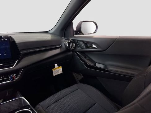 New 2026 Chevrolet Equinox LT w/ Safety and Technology Package image 25