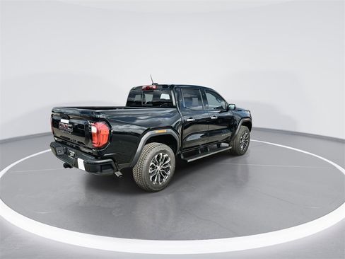 New 2026 GMC Canyon Denali image 8
