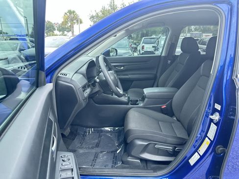 Used 2025 Honda CR-V LX image 2