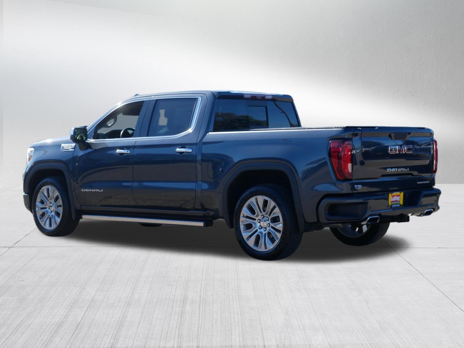 Used 2021 GMC Sierra 1500 Denali w/ Denali Ultimate Package AWD/4WD image 5