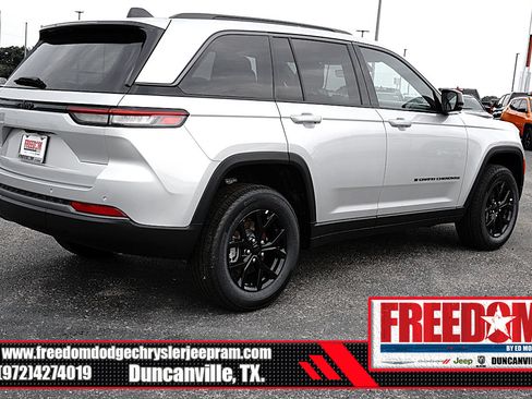 New 2026 Jeep Grand Cherokee Altitude RWD image 5