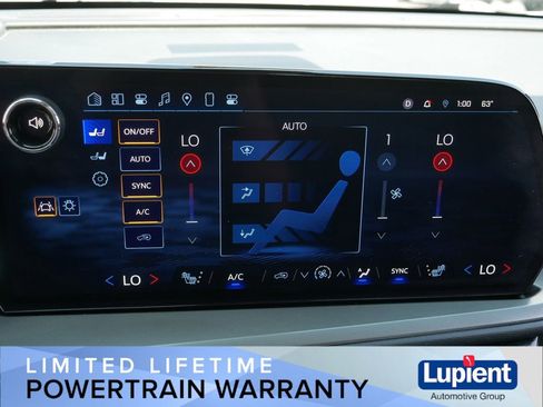 Used 2024 Chevrolet Traverse LS AWD/4WD image 22