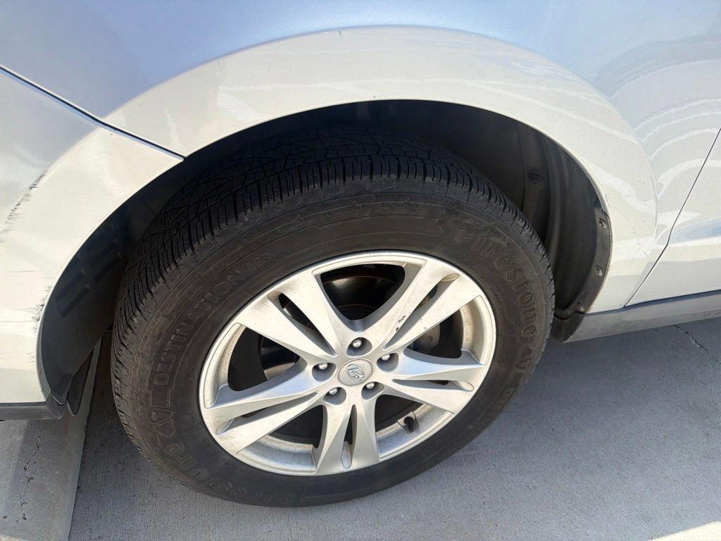 Used 2010 Hyundai Santa Fe Limited FWD image 6