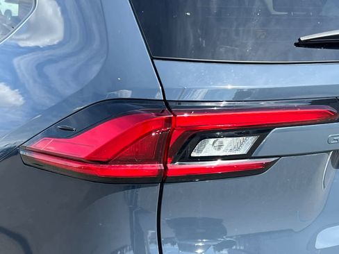 Used 2024 Toyota Grand Highlander XLE image 20