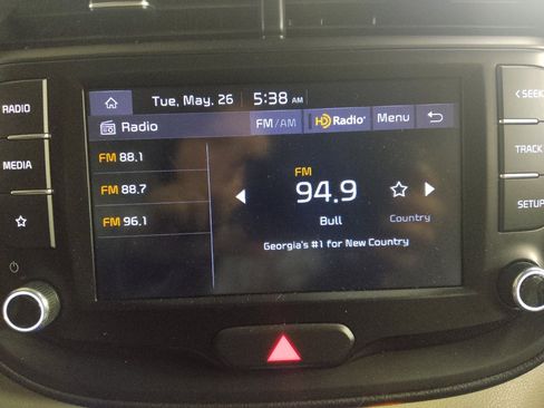 Used 2023 Kia Soul LX FWD image 25