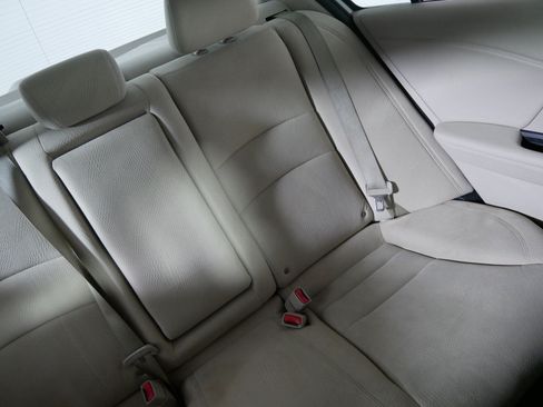 Used 2017 Honda Accord EX image 14