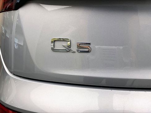 Certified 2023 Audi Q5 2.0T Premium w/ Convenience Package image 32