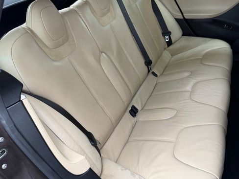 Used 2013 Tesla Model S Performance image 32