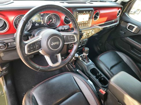 Used 2022 Jeep Wrangler Rubicon AWD/4WD image 25
