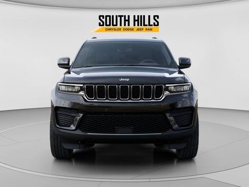 New 2025 Jeep Grand Cherokee Laredo AWD/4WD image 6