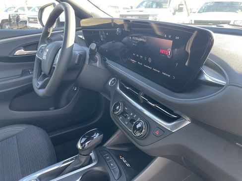 New 2026 Buick Envista Preferred w/ Convenience I Package image 32