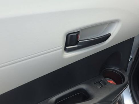 Used 2023 Toyota Corolla Cross LE FWD image 16