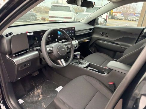 New 2026 Hyundai Kona SE image 17