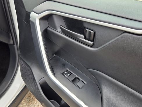 Used 2025 Toyota RAV4 LE image 28