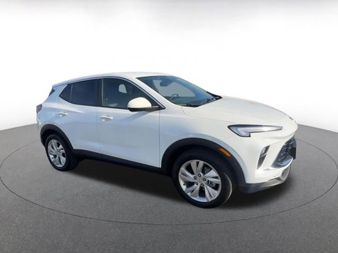 Used 2025 Buick Encore GX Preferred image 2