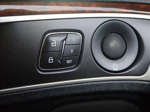 Used 2020 Lincoln MKZ Reserve w/ Elements Package image 22