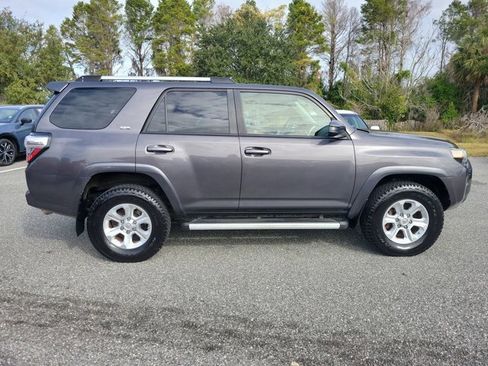 Used 2019 Toyota 4Runner SR5 image 9