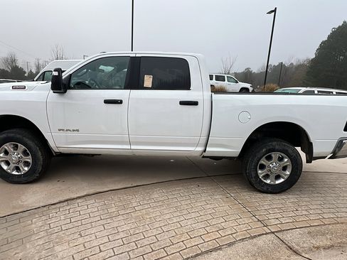 Used 2025 RAM 2500 Big Horn image 11