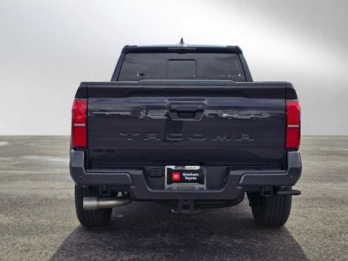 Used 2025 Toyota Tacoma TRD Sport image 5