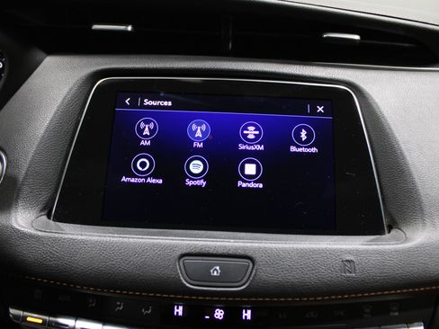 Used 2019 Cadillac XT4 Sport image 16