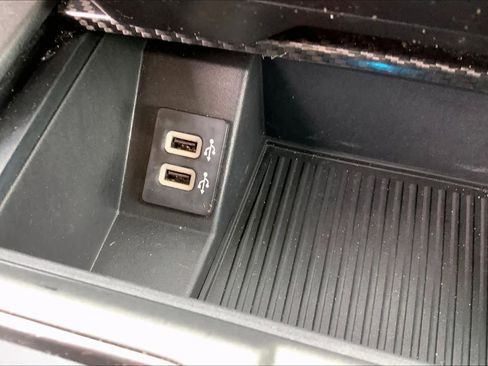 Used 2019 Ford F150 Raptor w/ Equipment Group 802A Luxury image 31