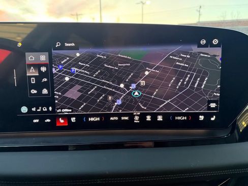 Used 2025 Audi Q6 e-tron Premium Plus w/ Premium Plus image 32