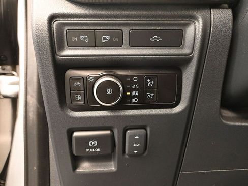 Used 2023 Ford F150 Platinum AWD/4WD image 34