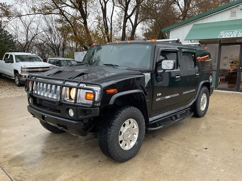Used 2003 HUMMER H2 w/ Preferred Equipment Group image 5