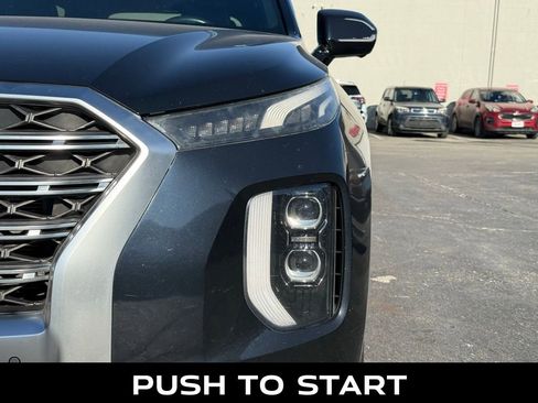 Used 2020 Hyundai Palisade Limited w/ Winter Weather Package image 4