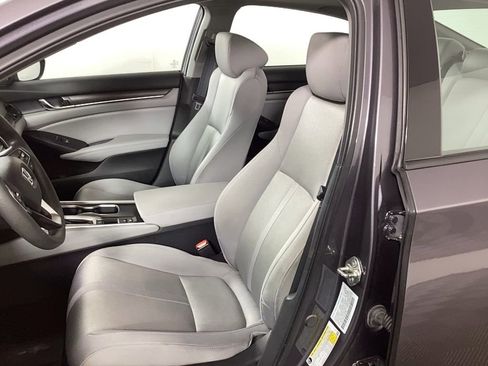 Used 2018 Honda Accord EX image 14