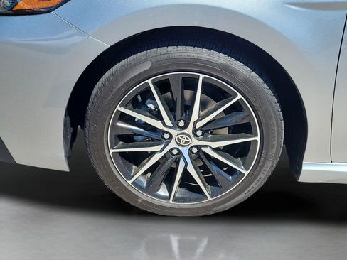 Certified 2022 Toyota Camry SE image 10