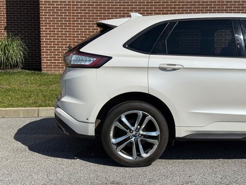 Used 2015 Ford Edge Sport w/ Equipment Group 401A AWD/4WD image 16