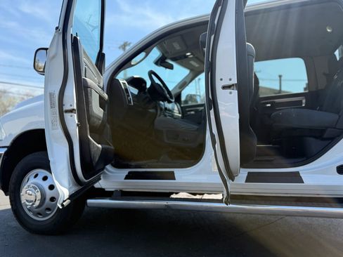 Used 2015 RAM 3500 SLT w/ Quick Order Package 29G SLT image 29