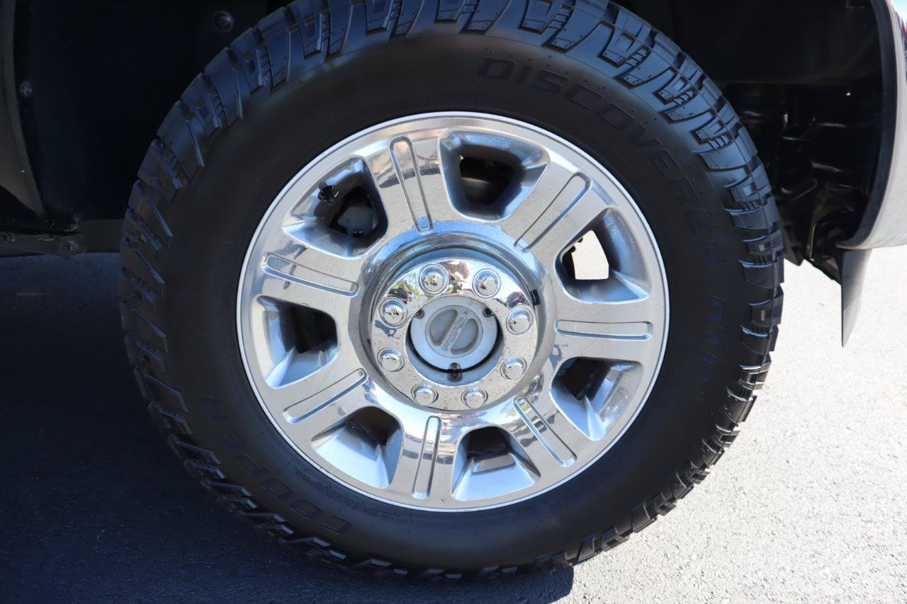 Used 2015 Ford F250 Lariat w/ Lariat Ultimate Package AWD/4WD image 19