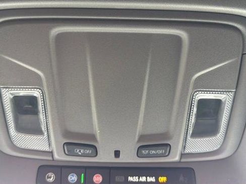 Certified 2022 GMC Sierra 1500 SLT AWD/4WD image 30
