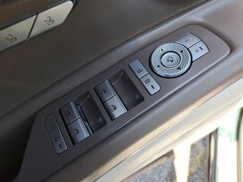 Used 2023 Genesis GV80 3.5T w/ Prestige Package AWD/4WD image 30