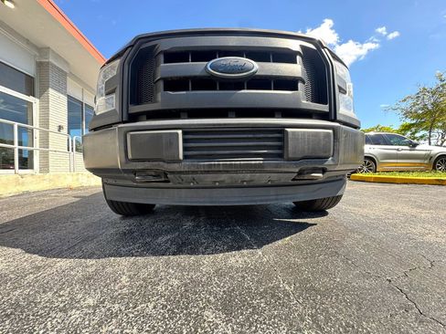Used 2017 Ford F150 XL w/ Equipment Group 101A Mid AWD/4WD image 10