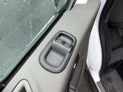 Used 2023 Ford Transit 350 XLT image 10