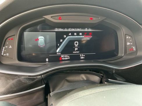 Used 2022 Audi Q8 Premium Plus image 19