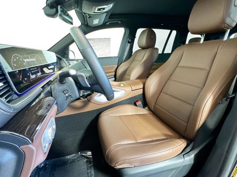 New 2026 Mercedes-Benz GLS 450 4MATIC image 18