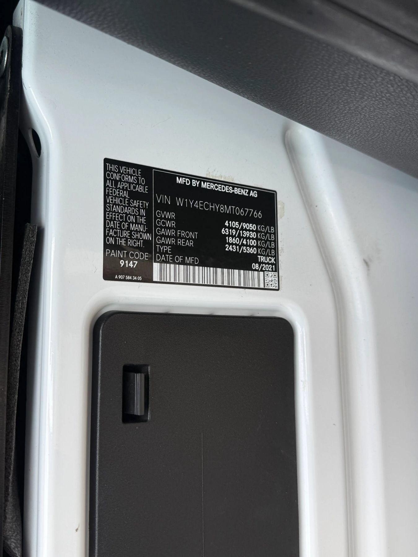 Used 2021 Mercedes-Benz Sprinter 2500 w/ Driver Convenience Package image 23