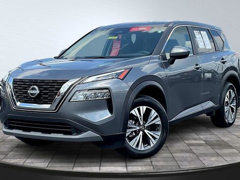 Used 2023 Nissan Rogue SV image 12
