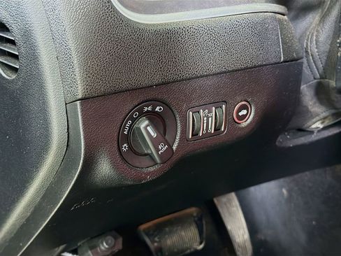 Used 2019 Dodge Charger GT image 9