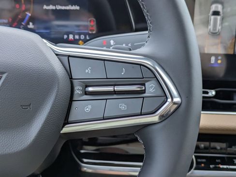 New 2026 Chevrolet Equinox ACTIV w/ Convenience Package III FWD image 28