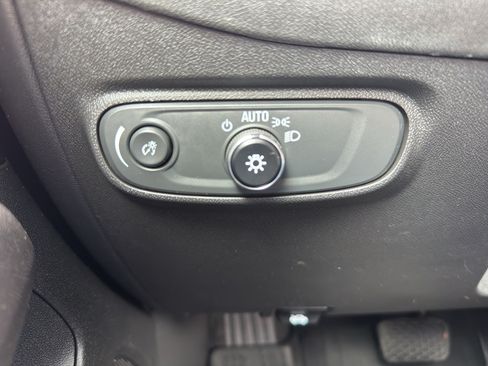 Used 2023 Chevrolet Equinox LS AWD/4WD image 20