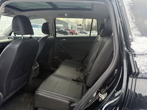 Used 2021 Volkswagen Tiguan SEL image 11