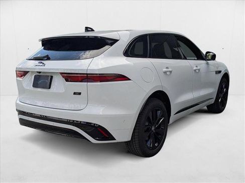 New 2026 Jaguar F-PACE R-Dynamic S image 2