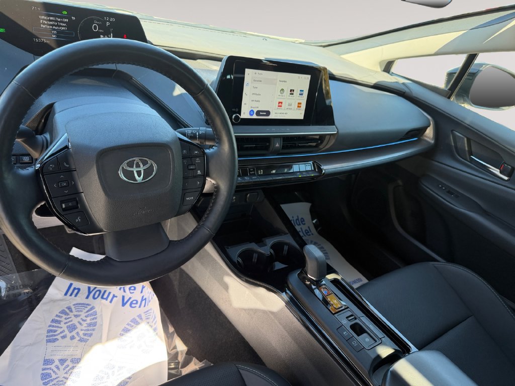Used 2025 Toyota Prius XLE AWD/4WD image 10